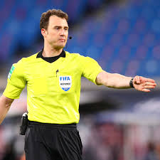 Liste der schiedsrichter, die in dieser saison gepfiffen haben. Ex Schiedsrichter Kritisiert Felix Zwayer Heftig Sollte Keinen Profifussball Pfeifen Fussball