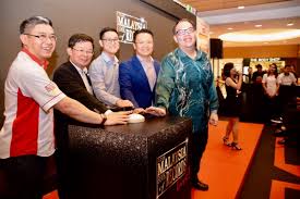 Malaysia international halal showcase (mihas), organised by malaysia external trade development corporation (matrade) has been awarded by malaysia book of records (mbr) as the largest halal trade fair in malaysia. The Malaysia Book Of Records Live 2019 Is Here In Penang Buletin Mutiara