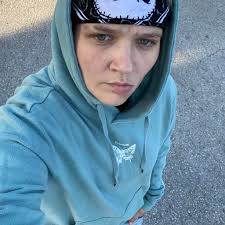 highlight hello everyone DDV vlog me here my name Edward hart “tiger “ USA  so me watch to Bubbie Hernandez vlog about bully but before first Mia Ava  Luna vlog say meet