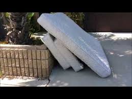 Mattress Disposal I Live In The Albuquerque New Mexico How Can I Dispose Of My Old Mattress Box Spring Couch Cheap Mattress Old Mattress Furniture Removal