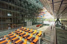 In deze tentoonstelling krijgt de bezoeker na de entree een ring mee. Hilversum Nederlands Instituut Voor Beeld En Geluid 04 Photo Image Orange Hilversum Noord Holland Images At Photo Community