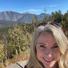 Nadine Witt's Instagram, Twitter & Facebook