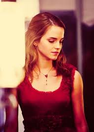 From the beautiful hermione in harry potter to the lovely princess in beauty and the beast emma watson has stolen. Emma Watson Hd Images 2017 Photos Pictures Wallpapers Download Emma Watson Images Emma Watson Emma Watson Sexiest