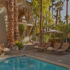 Bathrooms include showers, complimentary toiletries, and hair dryers. 1 Luxury Palm Springs Hotel The Historic Willows Inn