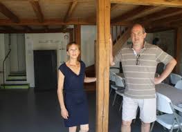 Chaque couple de propriétaire sera jugé et noté sur 5 critères : Loudunais Le Clos De Saires Remporte Bienvenue Chez Nous Sur Tf1