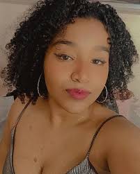 Vitoria Camily (@literalmente_vitoria) • Instagram photos and videos