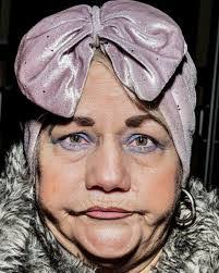 Amy Lombard's Instagram, Twitter & Facebook