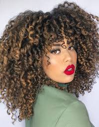 Curly hair is believed to be rather troublesome and pretty challenging in maintenance. Best Style Of Curly Hairstyles Beauty Look For 2021 Stylezco