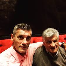 No te pierdas este programa , te esperamos por fm alfa 97.1 , de 20 a 22 hs. Sergio Goycochea Sur Twitter Tempranito Anoche Despues De Las 12 Empezamos A Festejar Con El Responsable De Lo Que Hoy Soy En La Vida Feliz Dia Papa Https T Co C8ge1zaeq1
