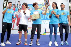 Sau khi hợp tác trong running man việt nam, jun phạm và ngô kiến huy ngày càng thân thiết. Ngo Kiáº¿n Huy Bá»‹ Jun Pháº¡m Up Banh Kem Vao Máº·t Ngoi Sao