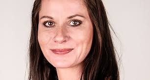 Linda Lorenz-Fluxa und Dirk Adam steigen bei Sports Illustrated Deutschland  weiter auf