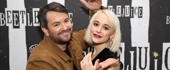 On august 16, it was announced that alex brightman would star as the title role alongside sophia anne caruso as lydia deetz, after playing the roles in the workshops.6. Meet The Cast Of Beetlejuice Now In Previews