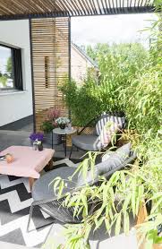 Terrassen Makeover Superschone Neue Loungemobel Kleine Terrasse Design Terrasse Und Terassenentwurf