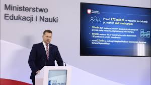 Jak szybko pojawi się szansa na powrót do szkół? Dzien Nauki Polskiej Wystapienie Ministra Edukacji I Nauki Youtube