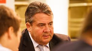 Born 25 march 1972) is an israeli politician who led the jewish home party between 2012 and 2018 and currently serves as an mk for new right. Der Verunglimpfung Abgesagt