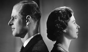 How much does queen elizabeth ii weigh? Queen Elizabeth Ii Height How Tall Is The Queen And How Much Has She Shrunk Express Co Uk