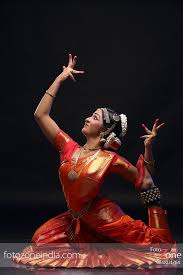 Classical Dance Photography Bharatanatyam Poses Dance Poses Bharatanatyam Dancer