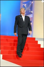 Suivez le festival de cannes, le cinéma, la mode, la beauté, toute la journée sur la croisette avec gala ! Alain Delon Ceremonie De Cloture Du Festival De Cannes 2007 Purepeople