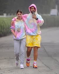 Maluma vive por estos días un idilio de amor que ha preferido mantener a l margen de las redes sociales y los medios de comunicación. Maluma Y Su Nuevo Amor Susana Gomez Guacamouly Com