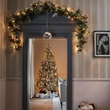 Large vase christmas decoration ideas. Christmas Hallway Decorating Ideas To Impress Your Guests