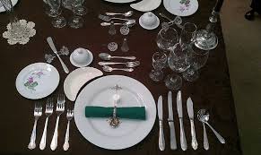 Table Setting Wikipedia Formal Table Setting Dining Etiquette Kitchen Table Settings