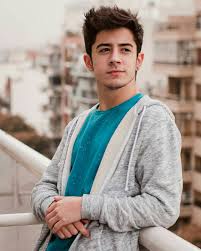 Las noticias de última hora, verídicas y sin censuras de famosos argentinos. Mi Elfo Hermoso Fotos De Artistas Famosos Youtubers Famosos Fotos De Famosos