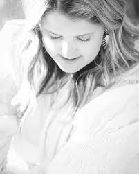 Beautiful Ella last year at the beach 💕 #model #familyiseverything  #familyportraits #portrait #portraitphotography #alportraitphotographer  #alphotographer #birminghamphotographer #seniorpictures