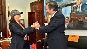 Kamala Harris Visits Ted Cruz To Make Good On World Series Bet Abc News Ted cruz must be a fan of office space. he spoofed a scene in which a copy machine gets destroyed by disgruntled employees, drawing a connection to what hilary might have done with those.