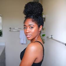 Top Bun Inspo Jewejewebee Kinkychicks Naturalhair Naturalhaircommunity Natural Natural Hair Styles Curly Hair Styles Naturally Natural Hair Tips