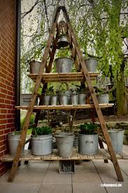 Leiter Wird Gartenregal Karin Urban Naturalstyle In 2020 Gartenregal Leiterregal Garten Garten