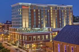 Hilton Garden Inn Nashville Downtown Convention Center Hotels Com Hotel Rooms With Reviews D Nashville Hotels Nashville Hotels Downtown Nashville Downtown