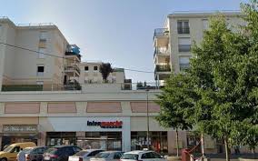 De 14 de janeiro a 17 de janeiro. Aulnay Un Vigile De Supermarche Agresse Par Un Client Qui Refusait De Mettre Son Masque Le Parisien