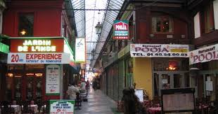 Passage Brady Quartier Indien 10eme Metro Strasbourg Saint Denis Lignes 4 8 Et 9 Et Chateau D Eau Ligne 4