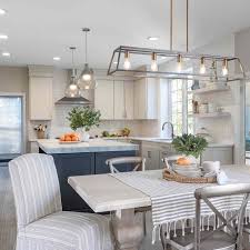 20 Modern Farmhouse Dining Rooms That Will Transport You To The Countryside