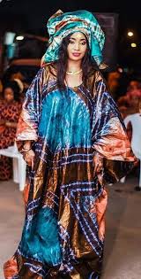 Sélectionner la taille des hanches. 30 Idees De Bazin Mali Tenue Africaine Mode Africaine Robe Africaine