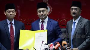 Baginda tiba bersama pasangannya menaiki kenderaan berasingan pada 8.20 malam diikuti bondanya, tengku anis tengku abdul hamid pada 8.30 malam. Tengku Mahkota Kelantan Nikah 19 April Ini