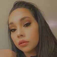 Jasmine Almodovar's Instagram, Twitter & Facebook