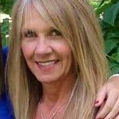 Lisa Barnhill (ellebarnhill)