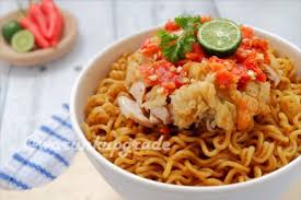 Mau buaka usaha mie ayam ? Bisnis Mie Kekinian Modal Kecil Untungnya Menjanjikan