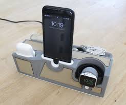 Need A Stylish Dock For All Your Apple Things This Project Is For You It S A 3d Printed Rapid Charging Station For Your Iphone 7 Airpods Tecnologia Telefono