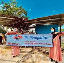 Maybe you would like to learn more about one of these? The Pengkalan Seafood Telaga Air Kuching Home Kuching Malaysia Menu Prices Restaurant Reviews Facebook