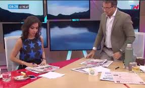 Periodista conocido por especializarse en noticias de celebridades y entretenimiento. Los Desagradable Comentarios De Lapegue A Roxana Vazquez El Destape
