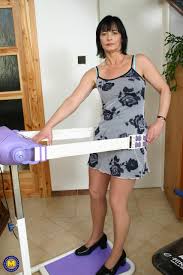 Hot older MILF gets fucked by her stepson - Mature.nl