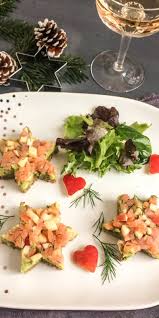 Schwarzbrot Mit Avocadomus Und Lachs Apfel Tatar Rezept Schwarzbrot Vorspeisen Rezepte Vorspeise Weihnachten