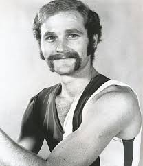 This is Mike Loves younger brother, who was not only Brian's bodyguard but  also a Los Angeles Lakers player! : r/thebeachboys