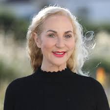 🧘‍♀️ Yoga with Lin at Saltdean Lido 🌊 Join Lin every Wednesday for a yoga  practice that is inclusive, supportive, and suitable for all  abilities—including seated yoga. With 25 years of teaching