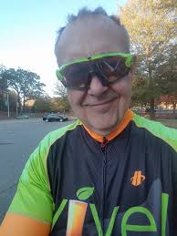 New bikeday, my white lady got company by this black gentleman today 🤘🇸🇪 