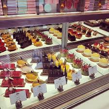 The cake shop at the mandarin oriental is located on the first floor. Alexis Bouillet Colorful Display In Our Cake Shop At Mandarin Oriental Taipei By Frankhaasnoot Colorful Display Petitgateau Pastrylove Chef Frankhaasnoot Passion Cakeshop Taiwan Taipei Hotel Facebook
