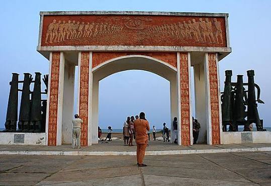 Gate of no return', Ouidah, Benin photo, Benin Africa