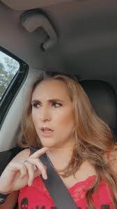 Amber Alden's Instagram, Twitter & Facebook